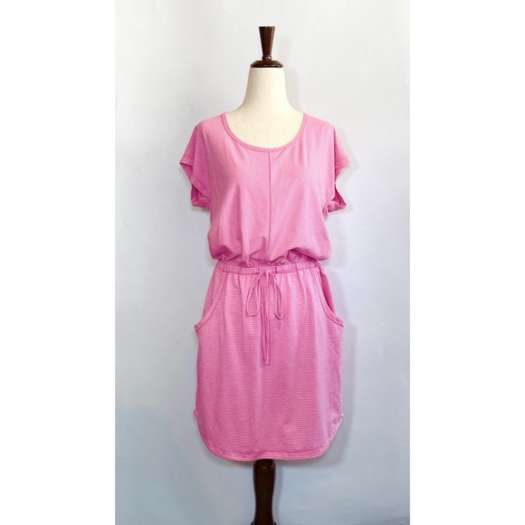 The North Face Dresses & Skirts - ❌sold❌The North Face Never Stop Wearing Dress Tie Waist Medium Pink Excellent